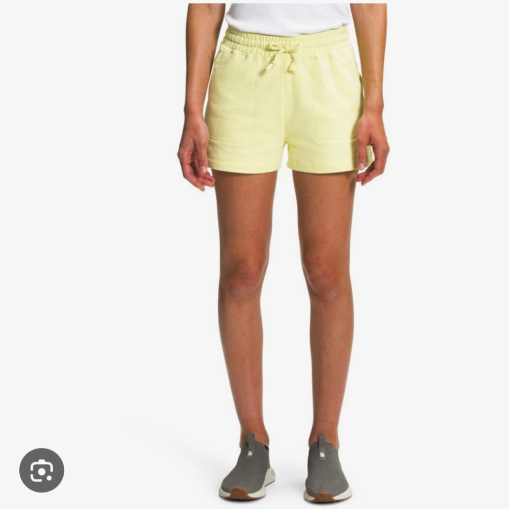 The North Face High Rise Camp Sweatshorts